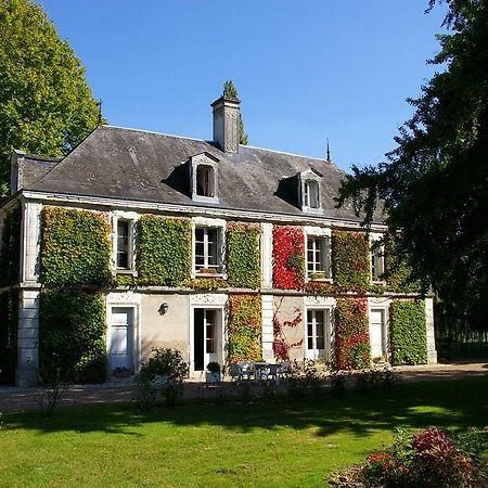 Hostellerie Du Chateau De L'Isle La Croix-en-Touraine Номер фото