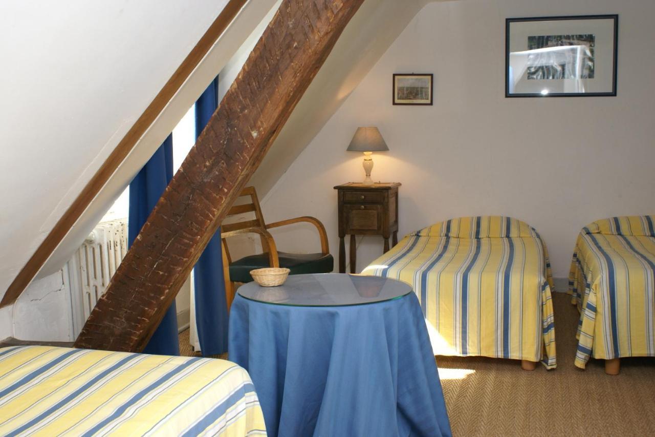 Hostellerie Du Chateau De L'Isle La Croix-en-Touraine Экстерьер фото